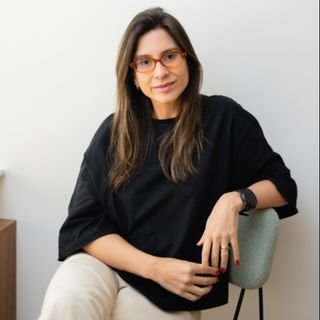 Dra. Ana Carolina Reis Teixeira