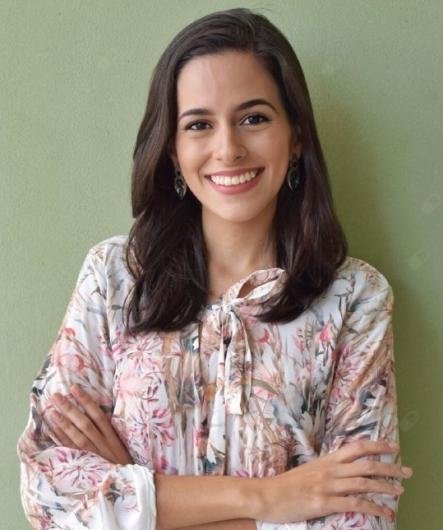 Dra. Ingrid Arruda Brito