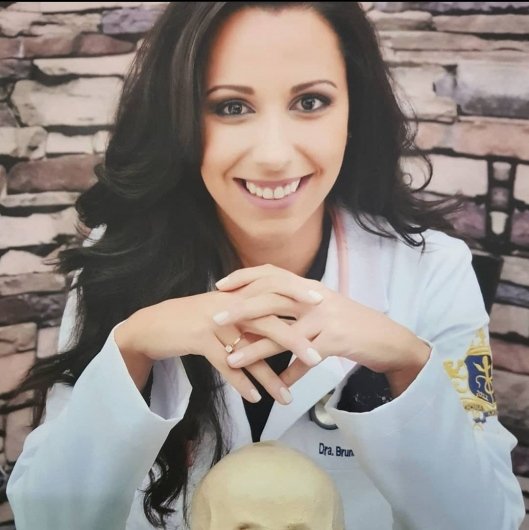 Dra. Bruna Baboni Cavalcante
