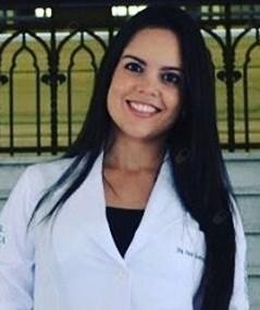 Dra. Paula Quadros Marques