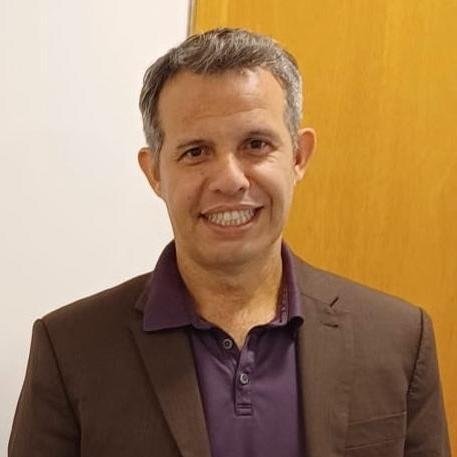 Dr. Daniel Ferreira Alves