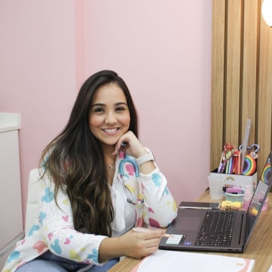 Dra. Letícia Martins