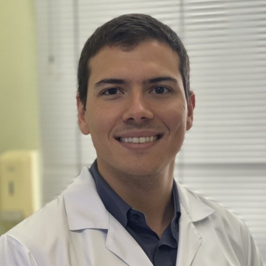 Dr. Maurício Ferrão