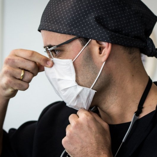 Dr. Gustavo Ribas