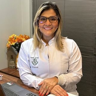 Dra. Márcia Souza