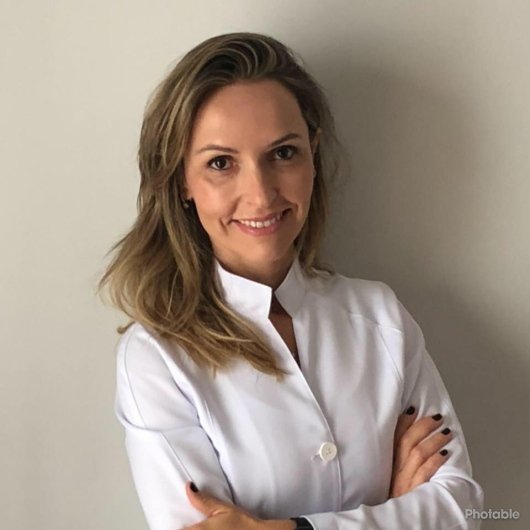 Dra. Cristina Lopes