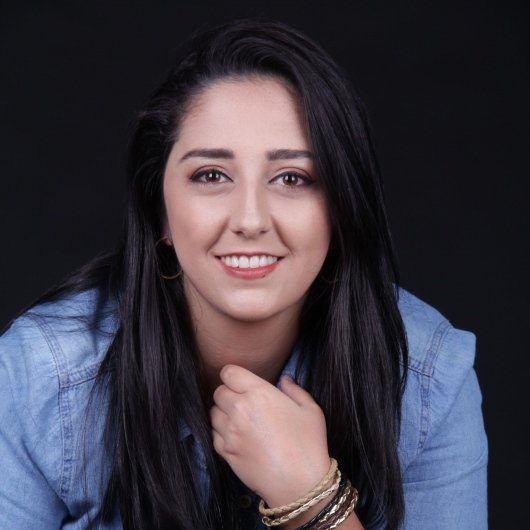 Dra. Amanda Pimentel