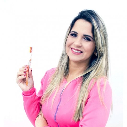Dra. Vânia Almeida