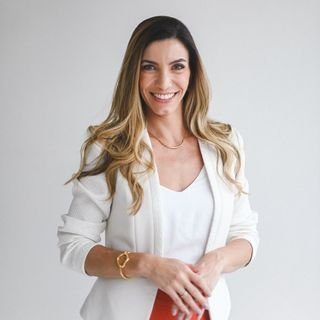 Dra. Raquel Coronato Nunes