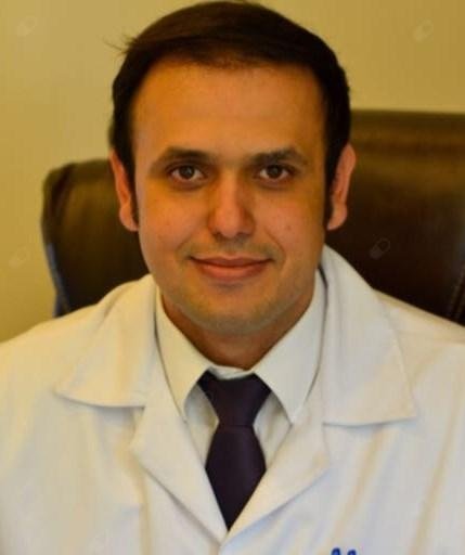 Dr. Ricardo Aurichio