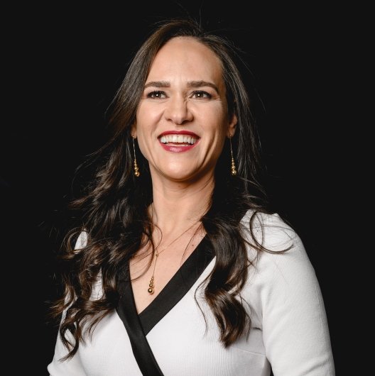 Dra. Silvana Paula Cardin