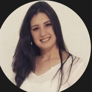 Juliana Flores