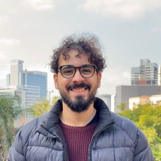 Vitor Hugo Gil Santana