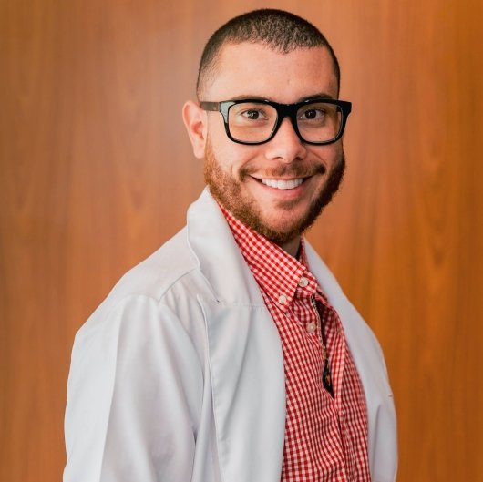Dr. Thomaz Regazi
