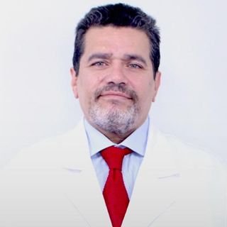 Dr. Axel Eduardo Pereira Yanez