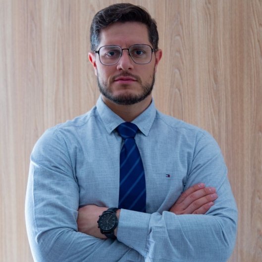 Dr. Daniel Britto Santos