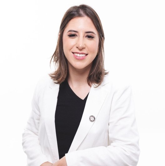 Dra. Ana Silvia Sobreira Lima Verde