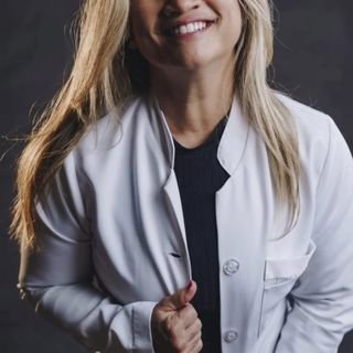 Dra. Patricia Mameluque E Silva