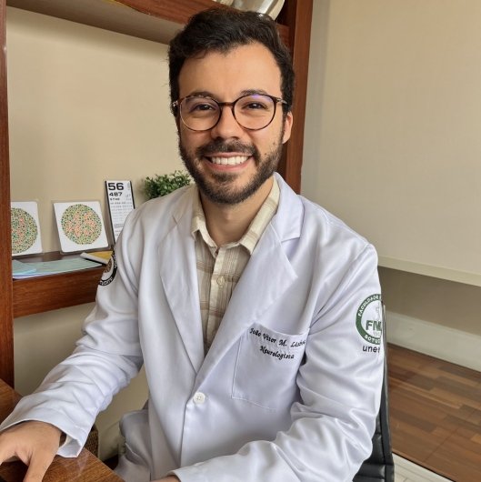 Dr. João Vitor Mortari Lisboa