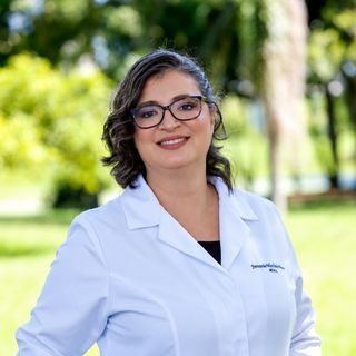Dra. Fernanda Machado Mota