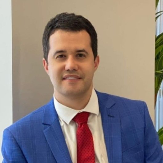 Dr. Bruno Peixoto Esteves