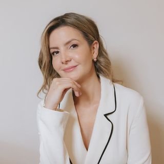 Dra. Thais Lanza