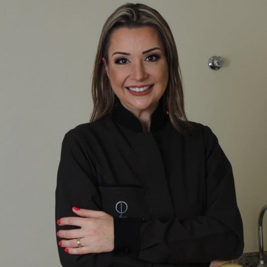 Dra. Kellyn Rengel Bertoldi