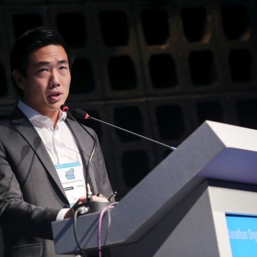 Dr. Jonathan Doyun Cha