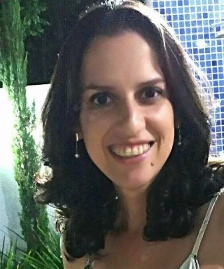 Dra. Gislaine Aparecida Folha