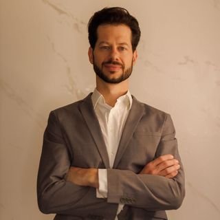 Dr. Willian Pegoraro Kus