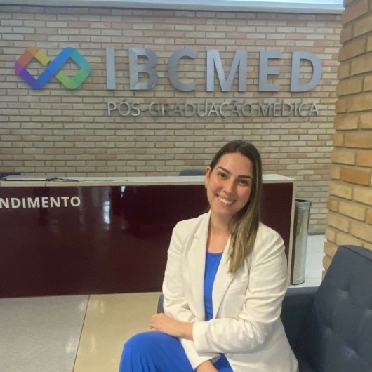 Dra. Monick Mendonça Silva Arouxa