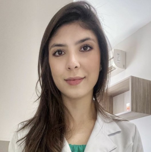 Dra. Annelise Correa Bueno Bragatto