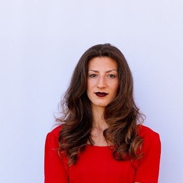 Dra. Amanda Alexandroni