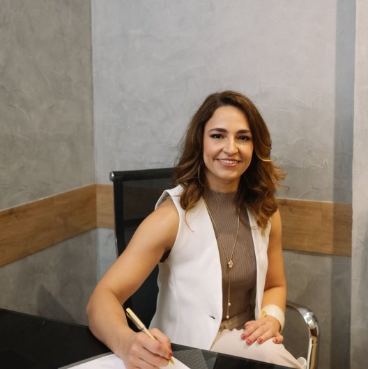 Dra. Joyce Andrade De Oliveira