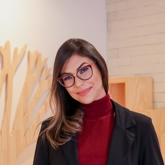 Dra. Nathália Monteiro Perez Mazó
