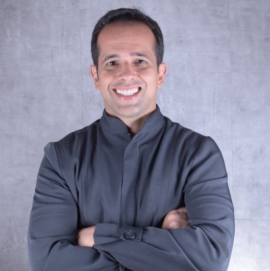 Dr. Fabio Persegani