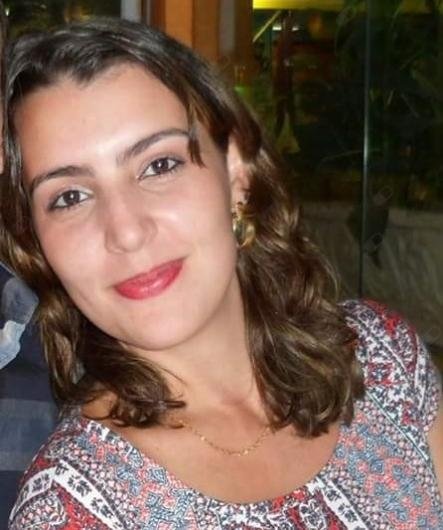 Anna Paula Rezende