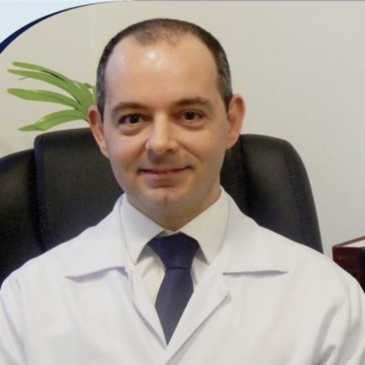 Dr. Rafael Bozzo Tacino