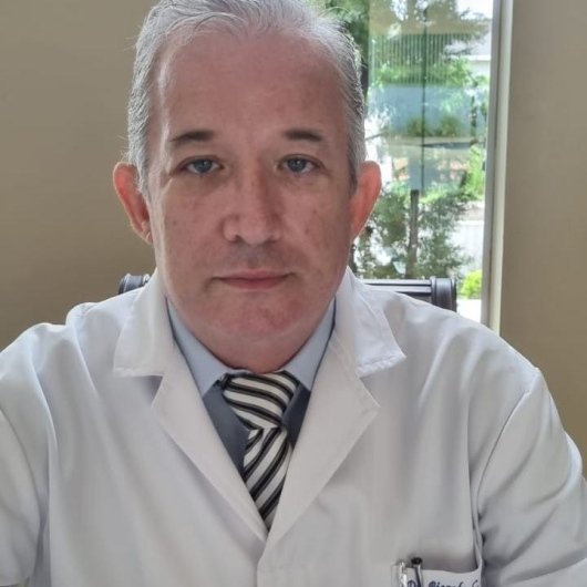 Dr. Ricardo Chaves Machado
