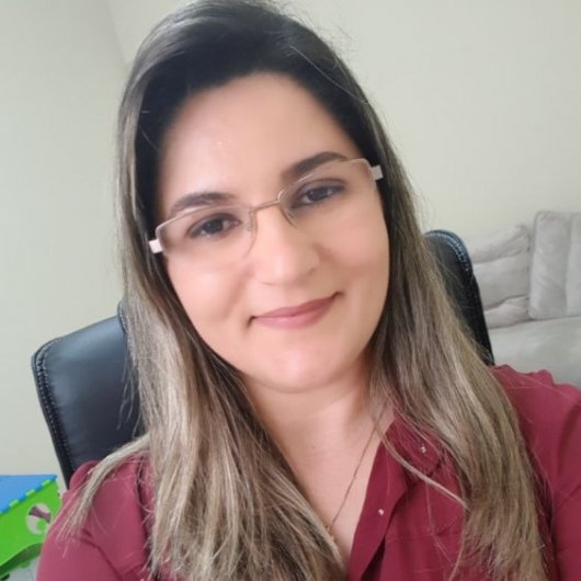Valéria Cabral Chaves Mascarenhas de Lemos