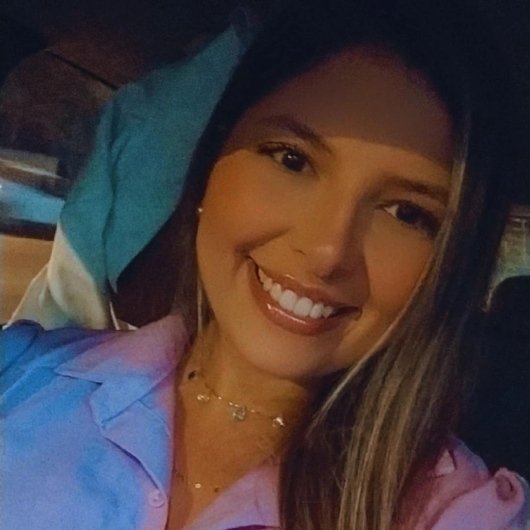 Dra. Hevelyn Moreira