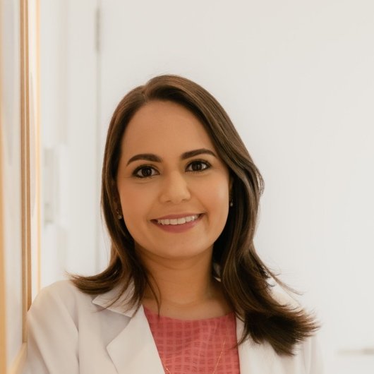 Dra. Paloma Santos