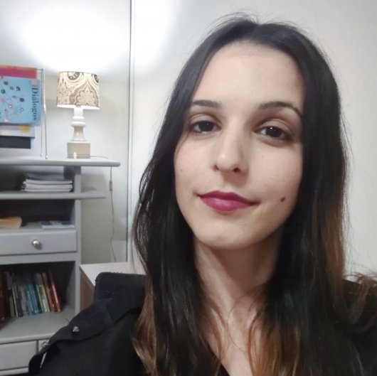 Aline Guimarães
