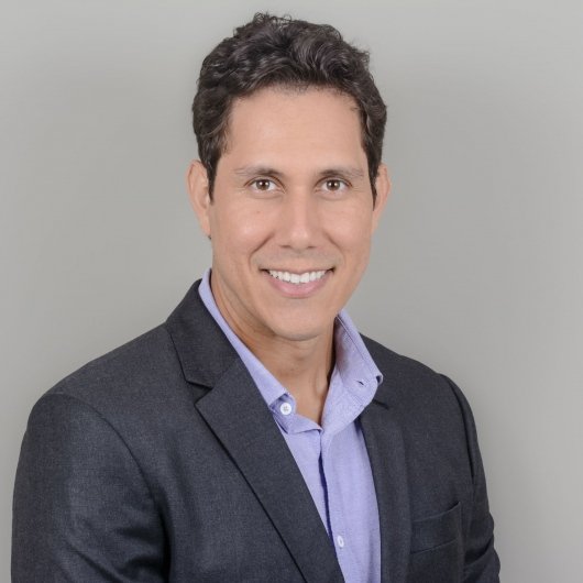 Dr. Carlos Venâncio
