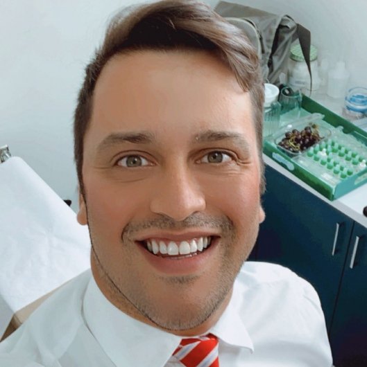 Dr. Conrado Martins