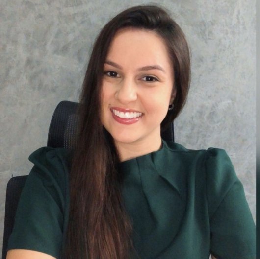 Dra. Thais Borges Goncalves