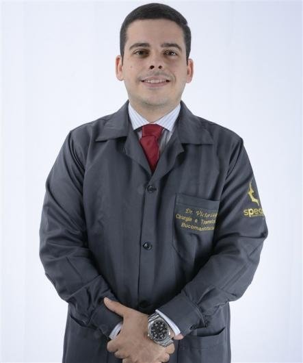 Dra. Victor Almeida Lago