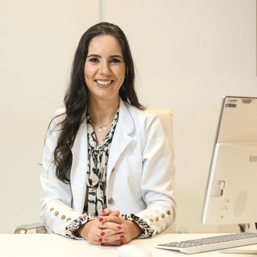 Dra. Elisa Cordeiro Apolinário Dartora