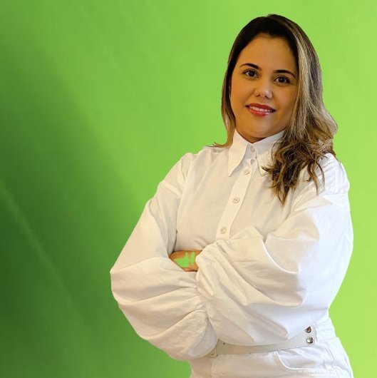 Dra. Mayara Rosa Lanna Oliveira