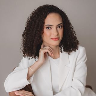 Dra. Ana Beatriz Tobias da Silva